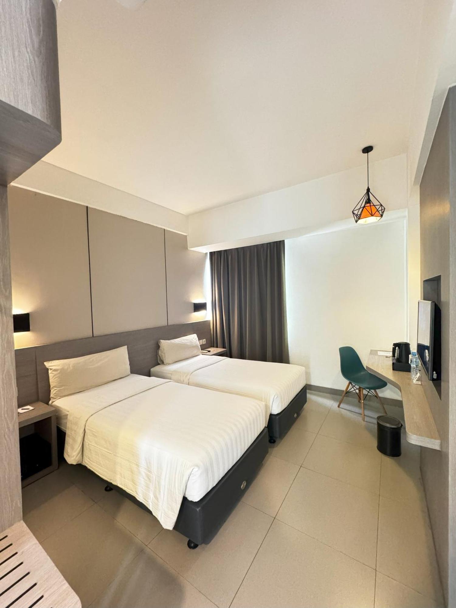 Laska Hotel Subang Exterior photo
